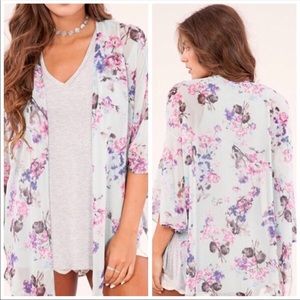 🦋Pastel Blue Floral Kimono🦋
